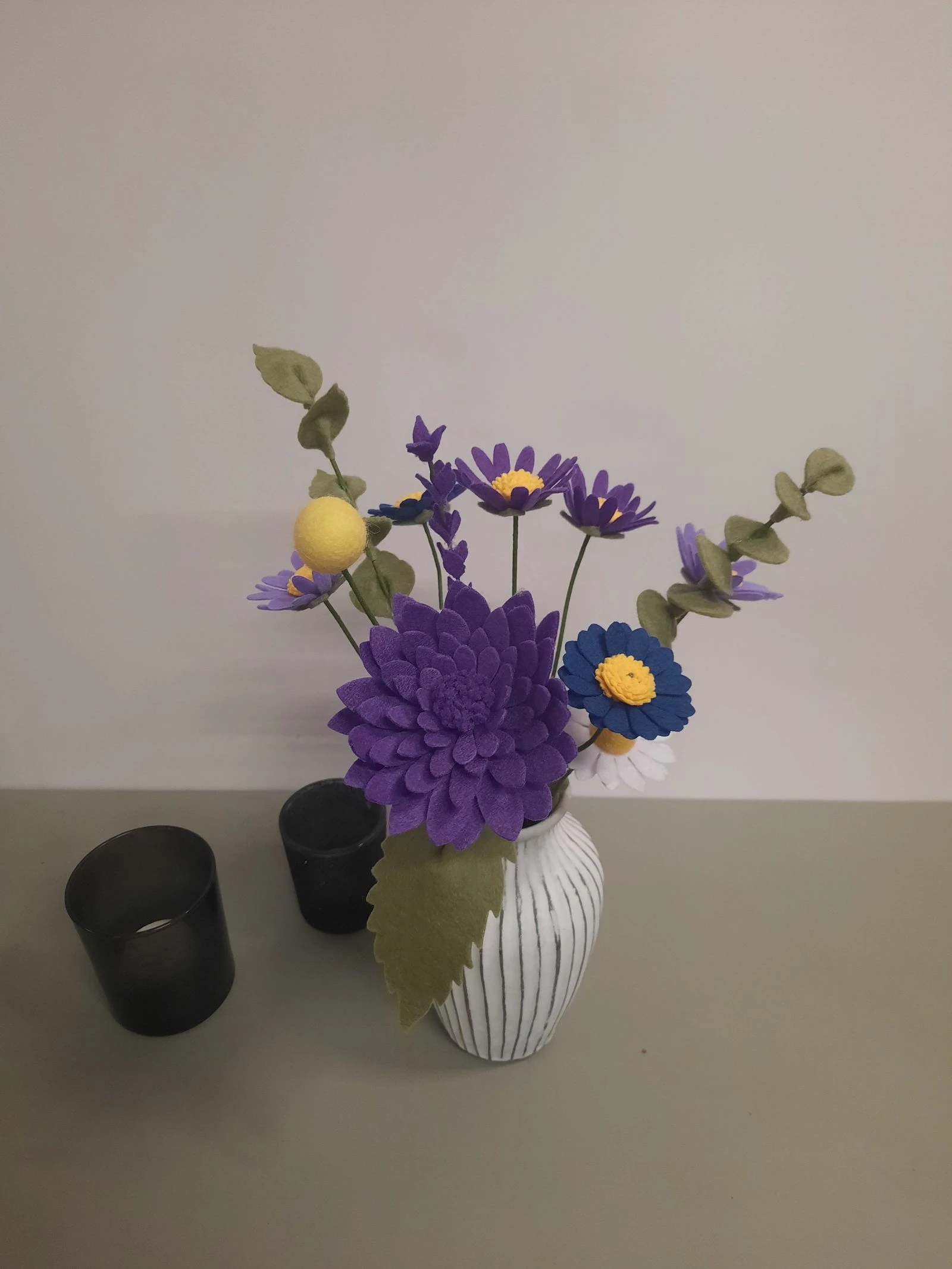 Handmade felt flowers lilac with matching little vase – photo 2